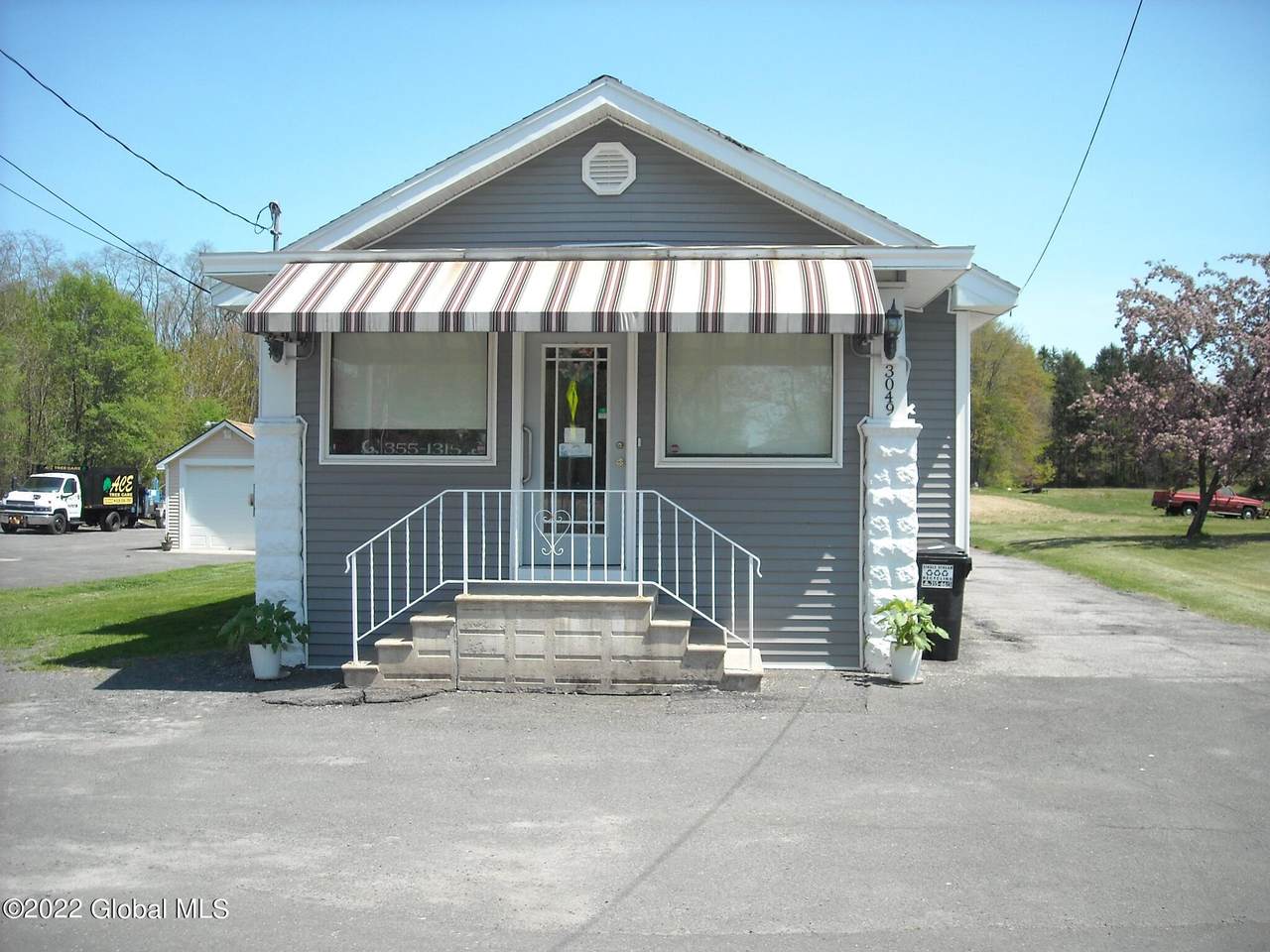 3049 Hamburg Street - Photo 1