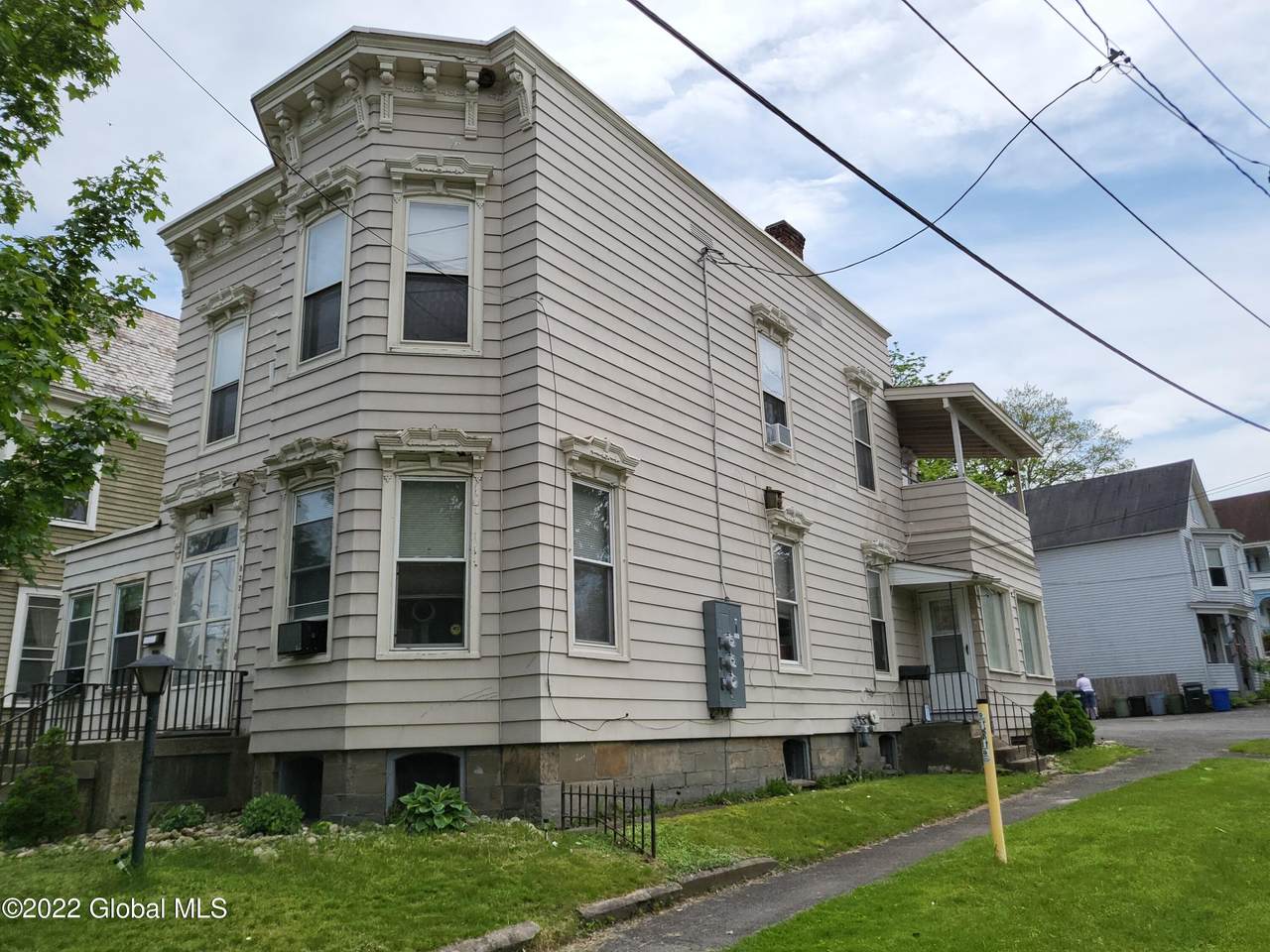 832 Union Street - Photo 1