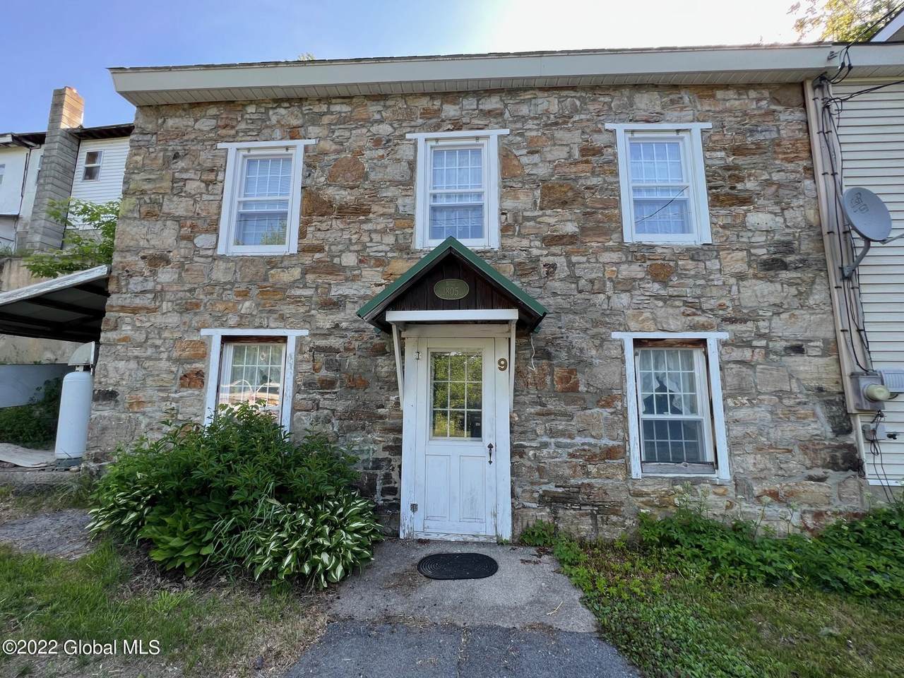 9 Cliff Street - Photo 1