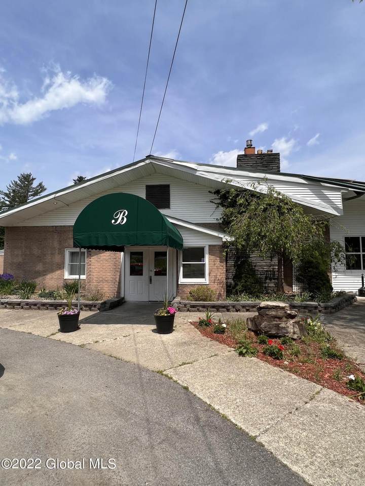 112 Perthshire Drive - Photo 1