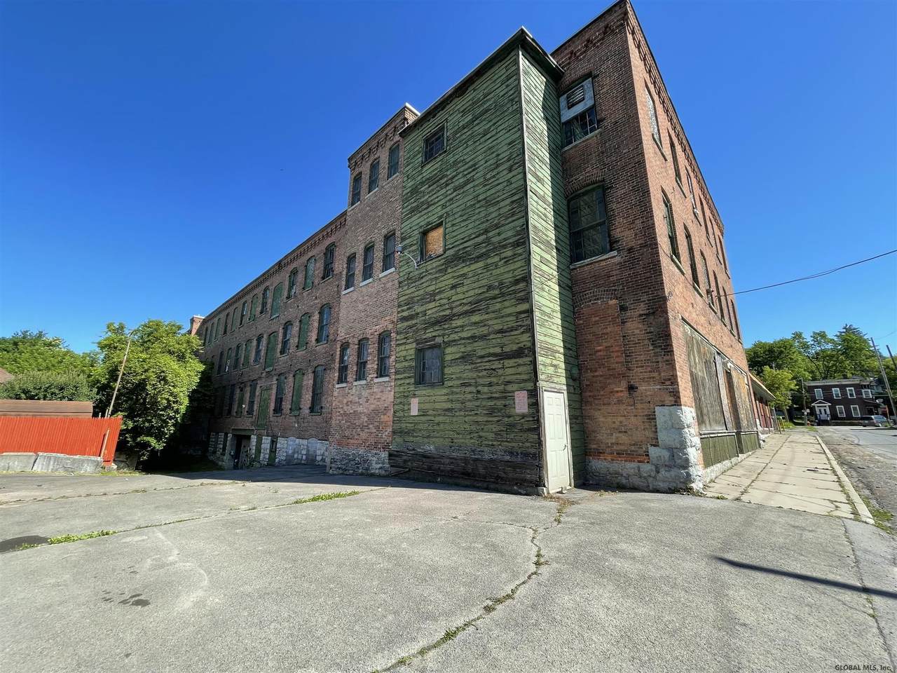 10 Leonard Street - Photo 1
