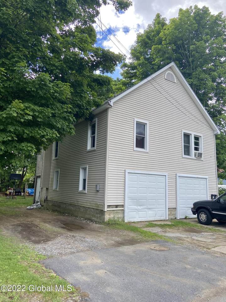 4 Liberty St - Photo 1