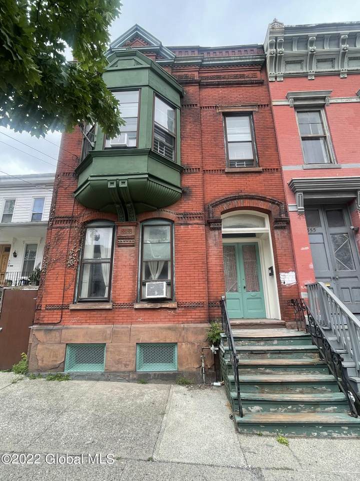 357 Clinton Ave Avenue - Photo 1