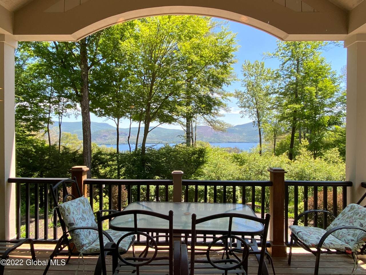 43 Cobblestone Court - Photo 1