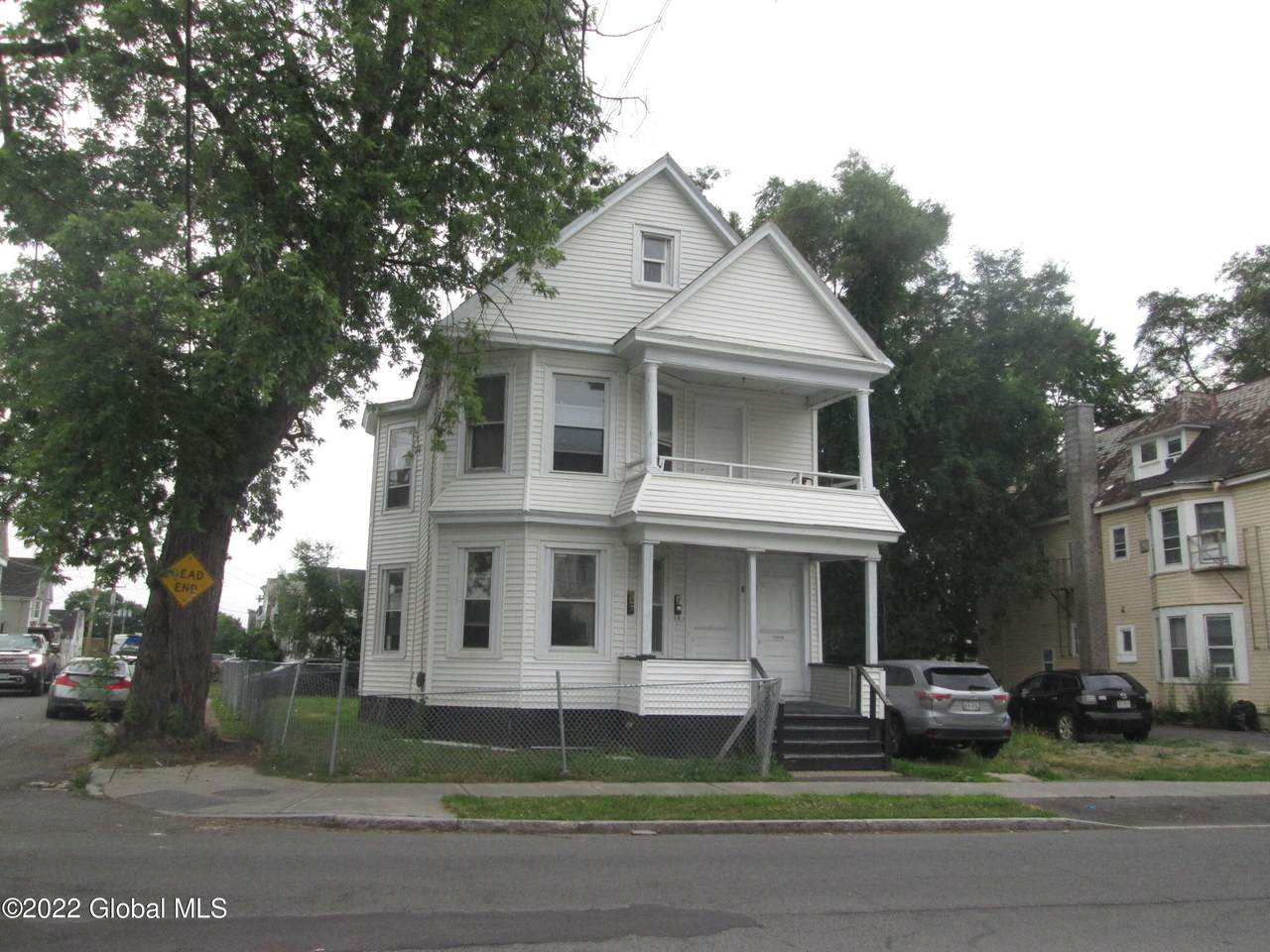 35 Kelton Avenue - Photo 1