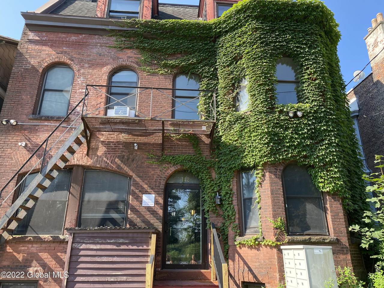 142 Morton Avenue - Photo 1