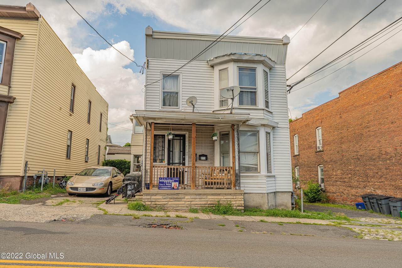 211 13th Street - Photo 1