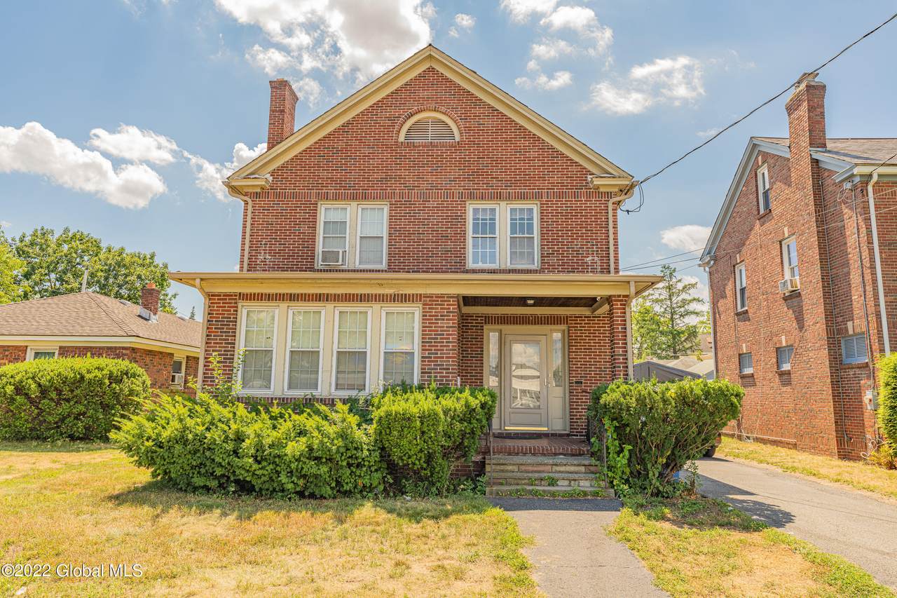 1052 Washington Avenue - Photo 1