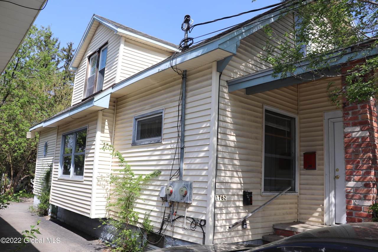 1762 Hamburg Street - Photo 1