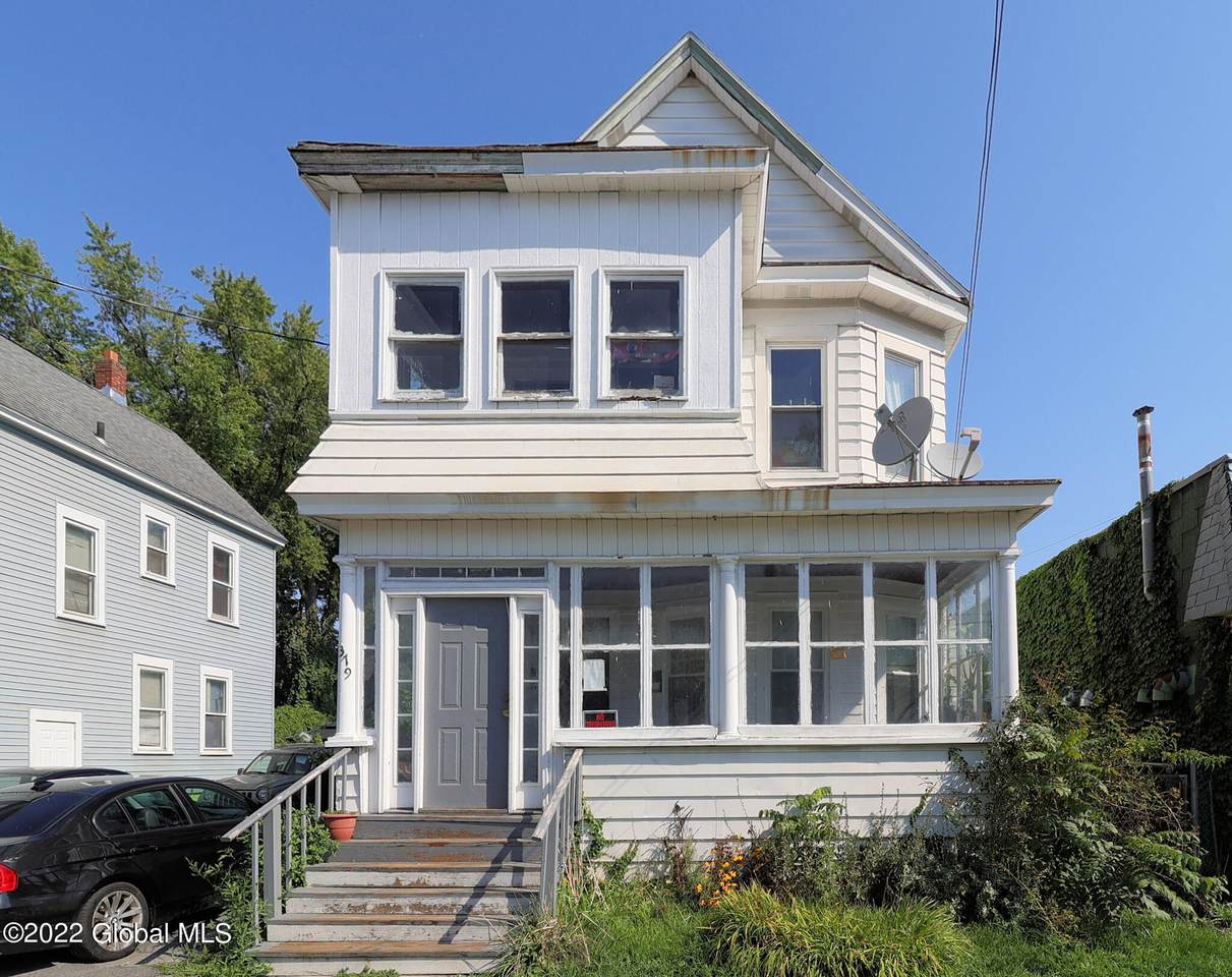 379 2nd Avenue - Photo 1