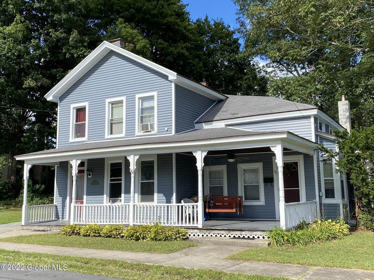 44 Middle Street - Photo 1