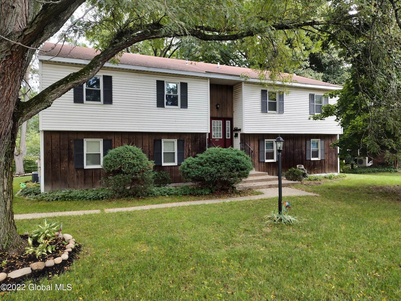 539 Kenwood Avenue - Photo 1