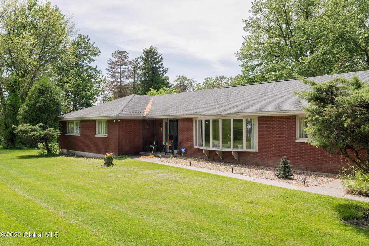 10 Gurley Avenue - Photo 1