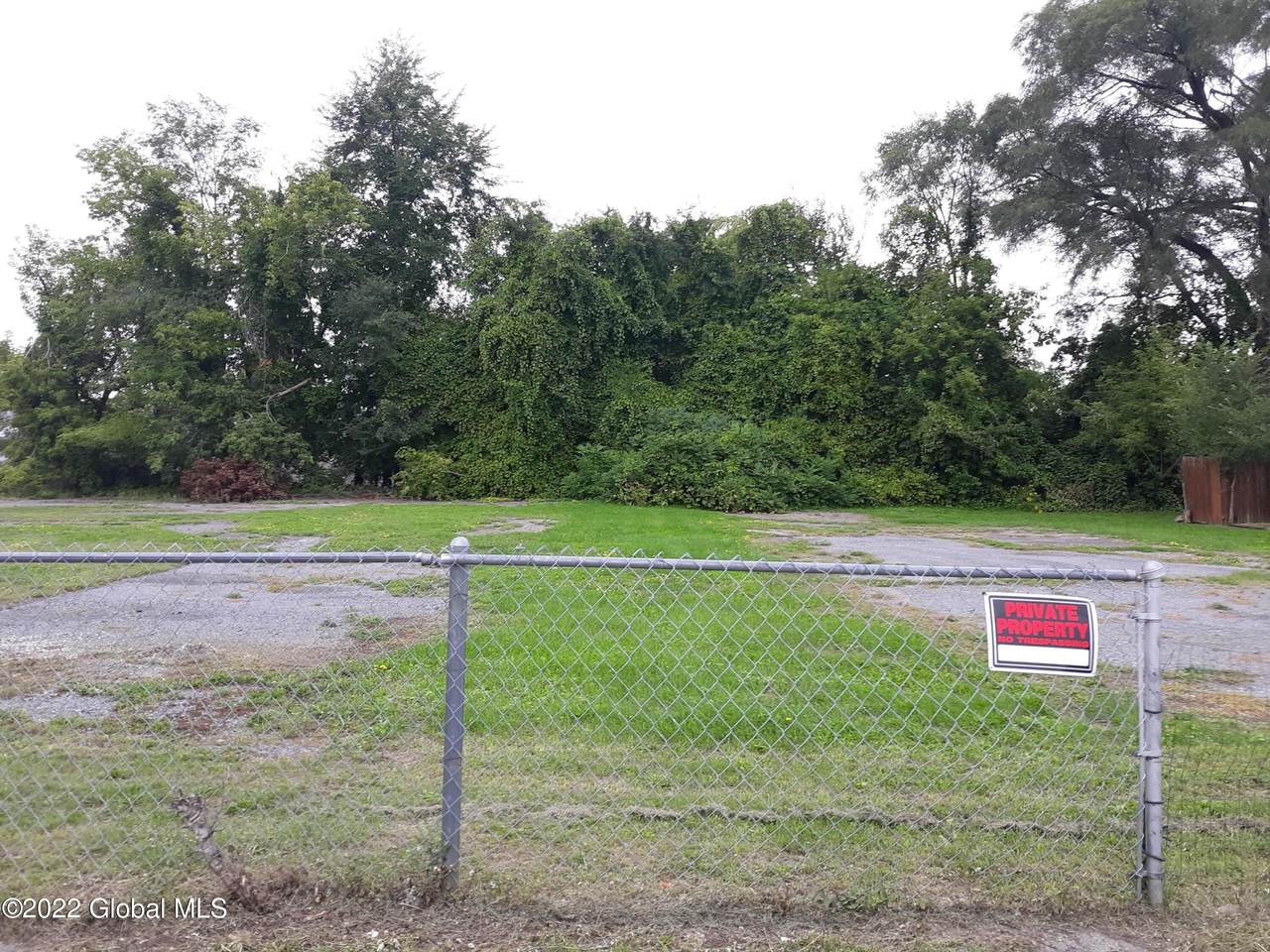 1335 Lower Broadway - Photo 1