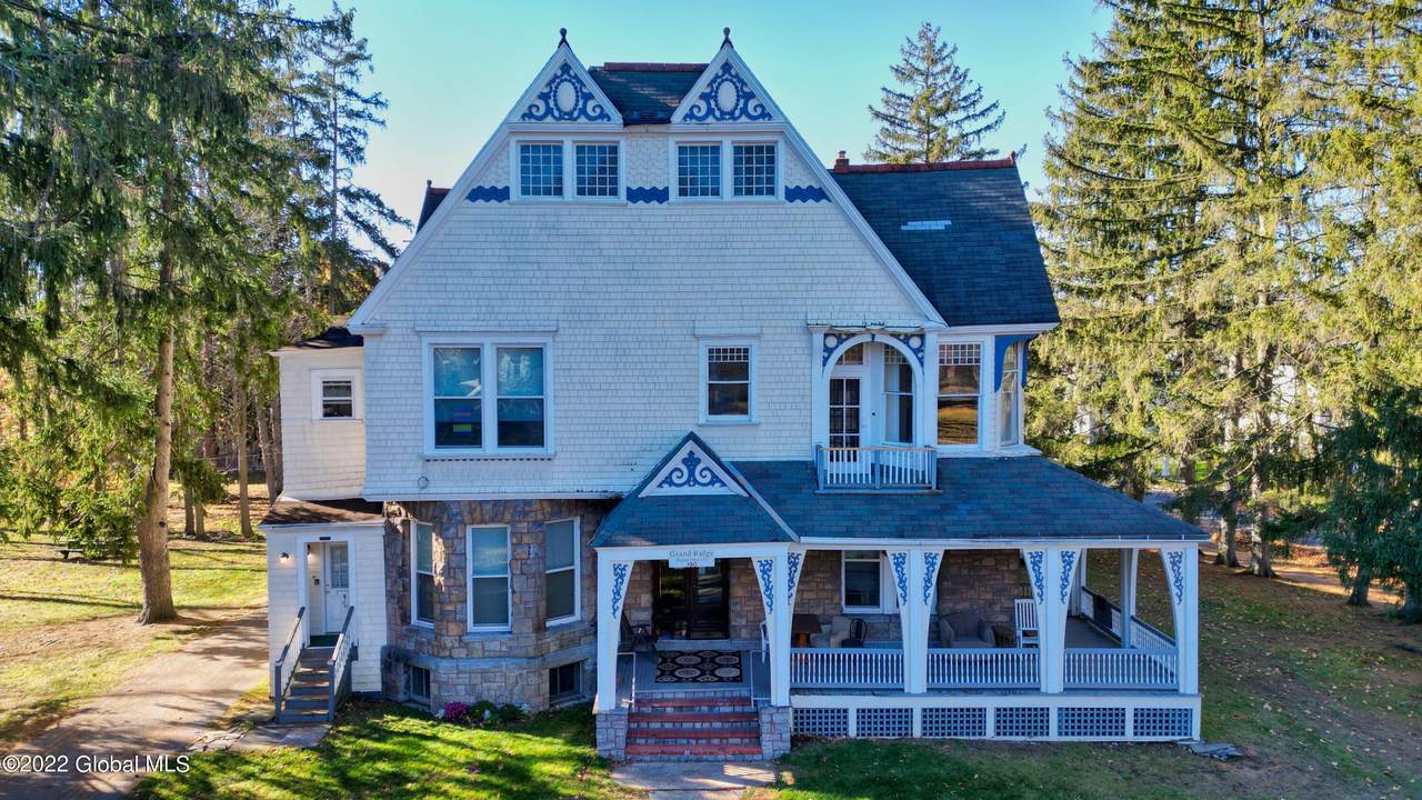 190 Ridge Street - Photo 1