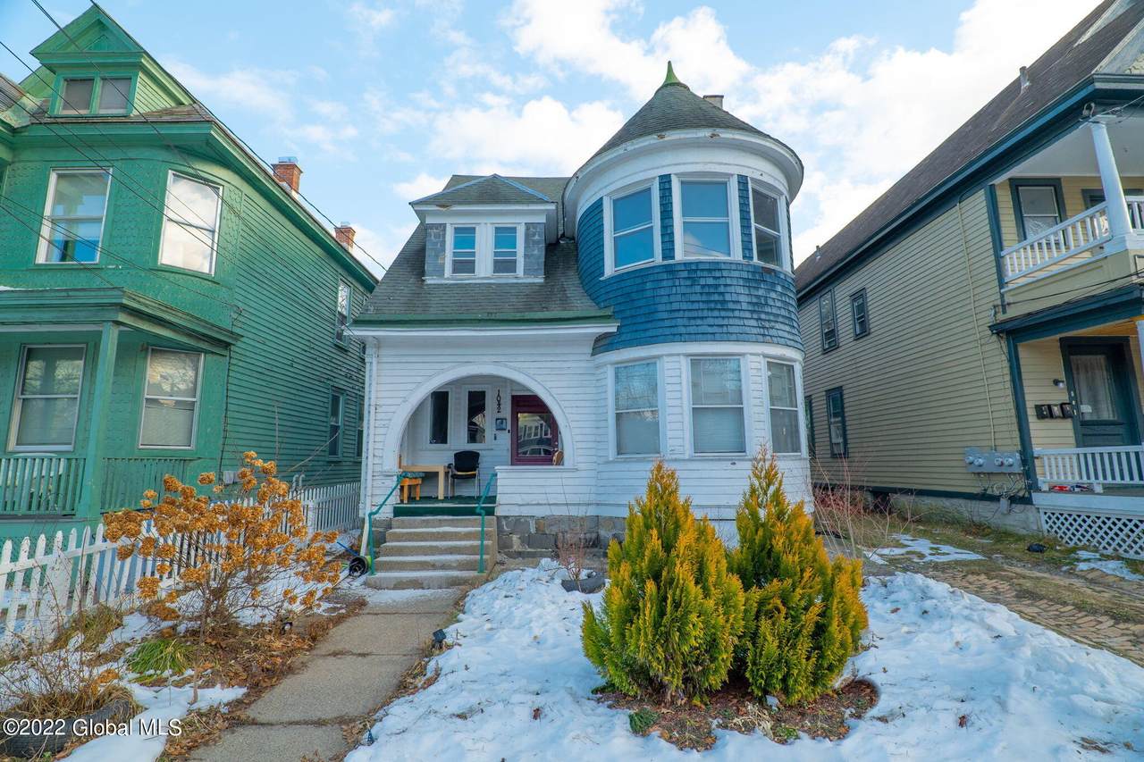 1040 Wendell Avenue - Photo 1