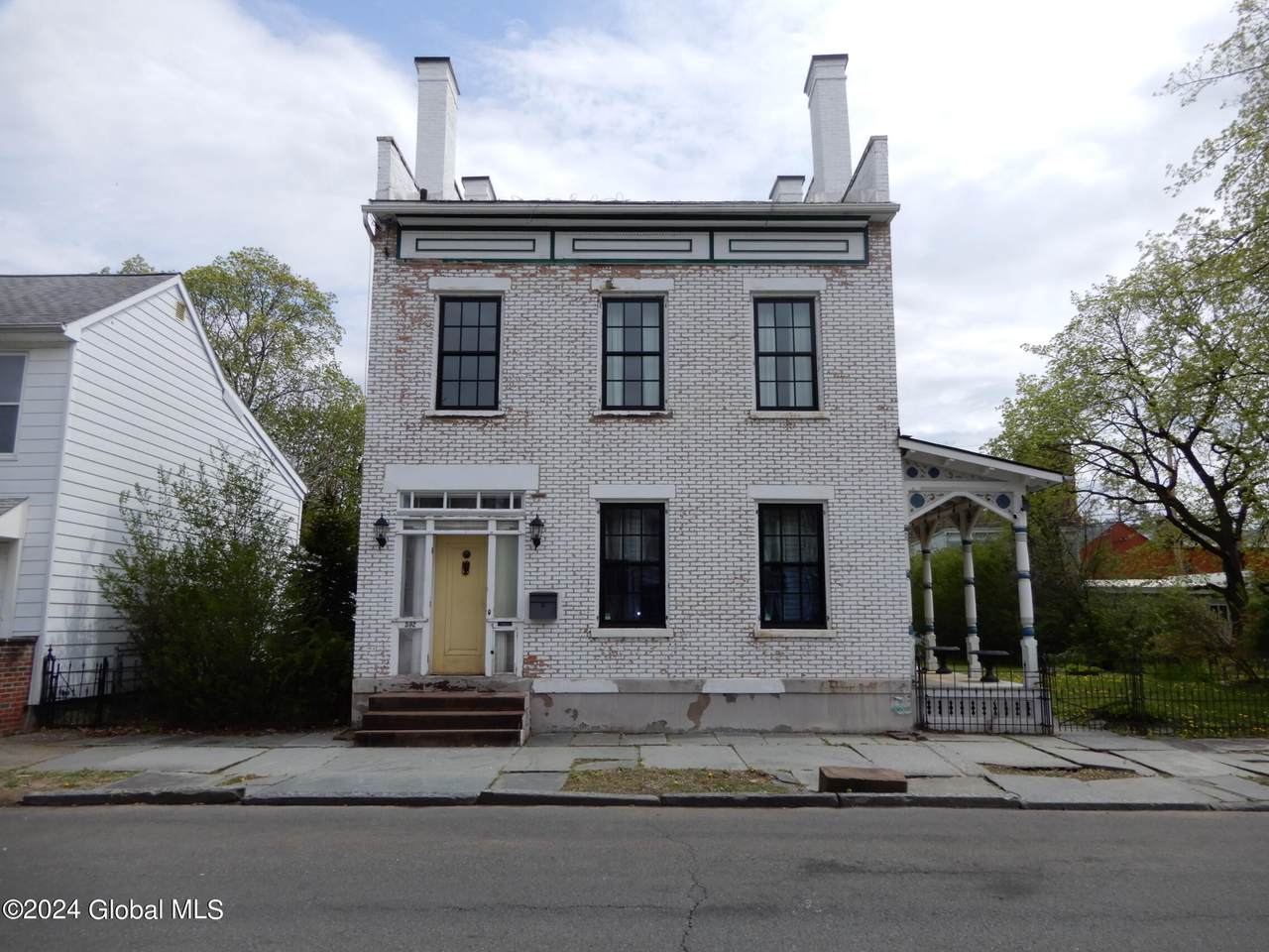 592 3rd Avenue, Troy, NY 12182 (MLS 202416269) Heer Realty