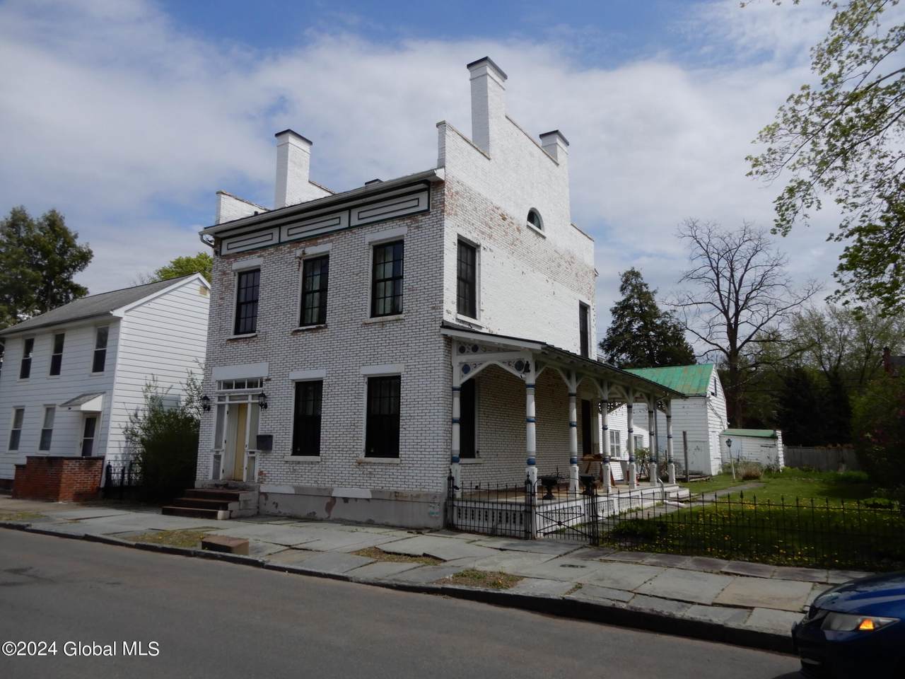 592 3rd Avenue, Troy, NY 12182 (MLS 202416269) Heer Realty