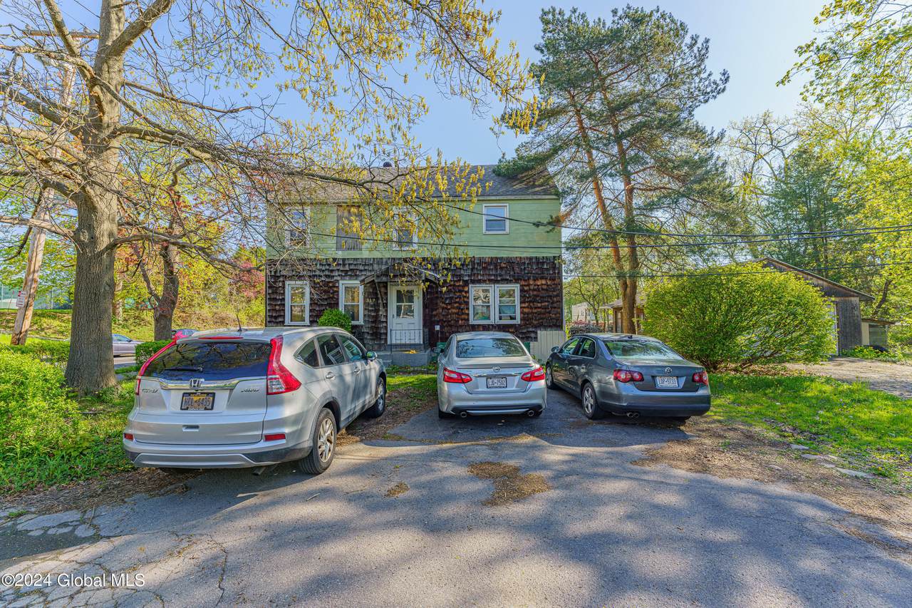 319 Partridge Street - Photo 1