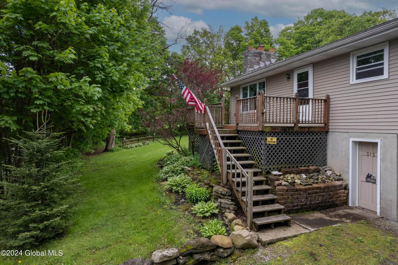 313 New Turnpike Rd Road - Photo 1