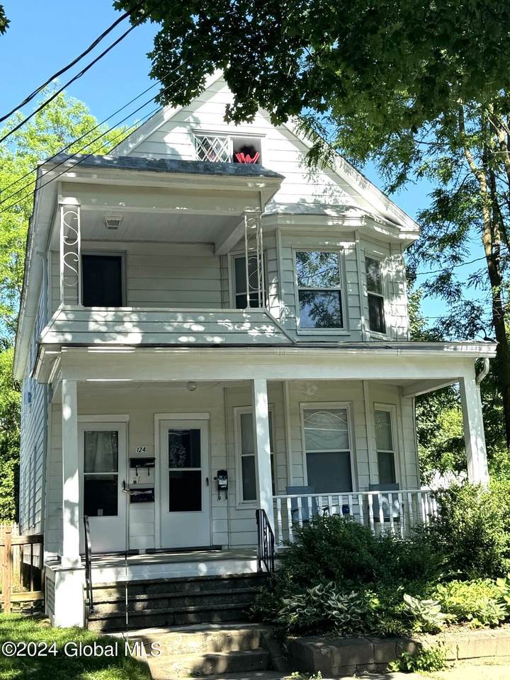 124 Bruce Street - Photo 1