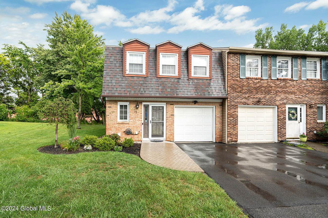 15 Stirrup Drive - Photo 1