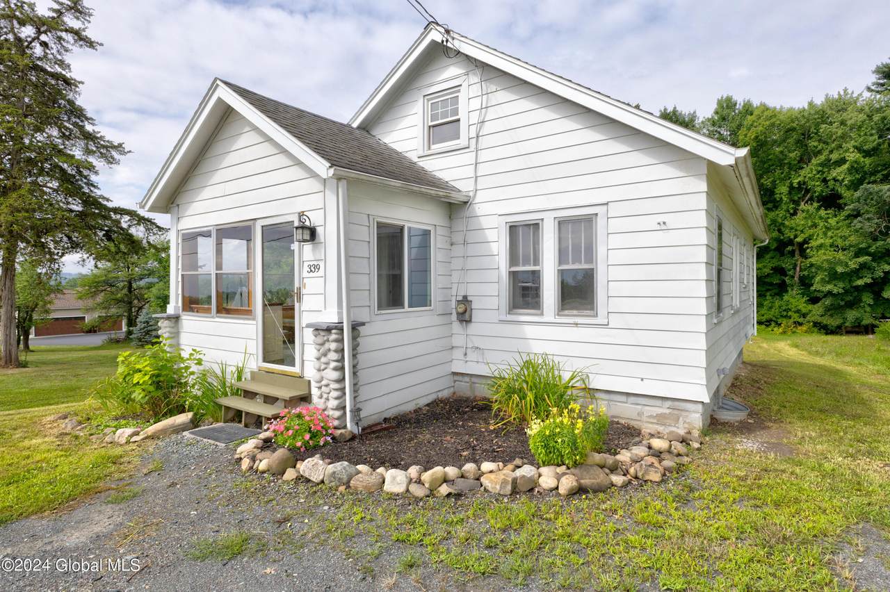 339 Maple Road - Photo 1