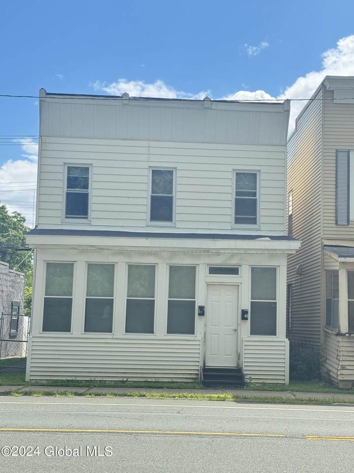 307 Broadway - Photo 1