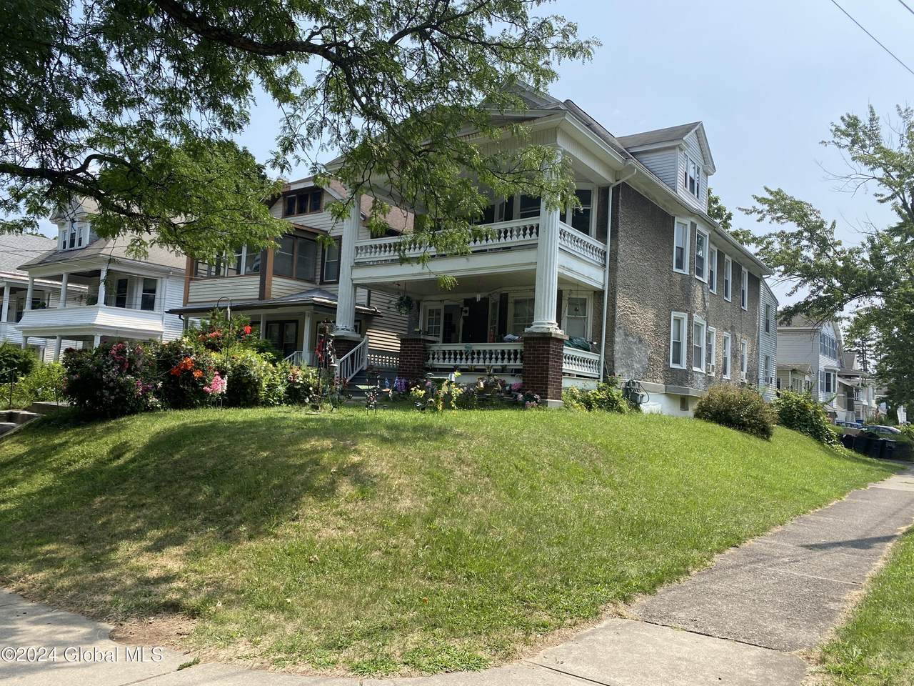 99 Allen Street - Photo 1