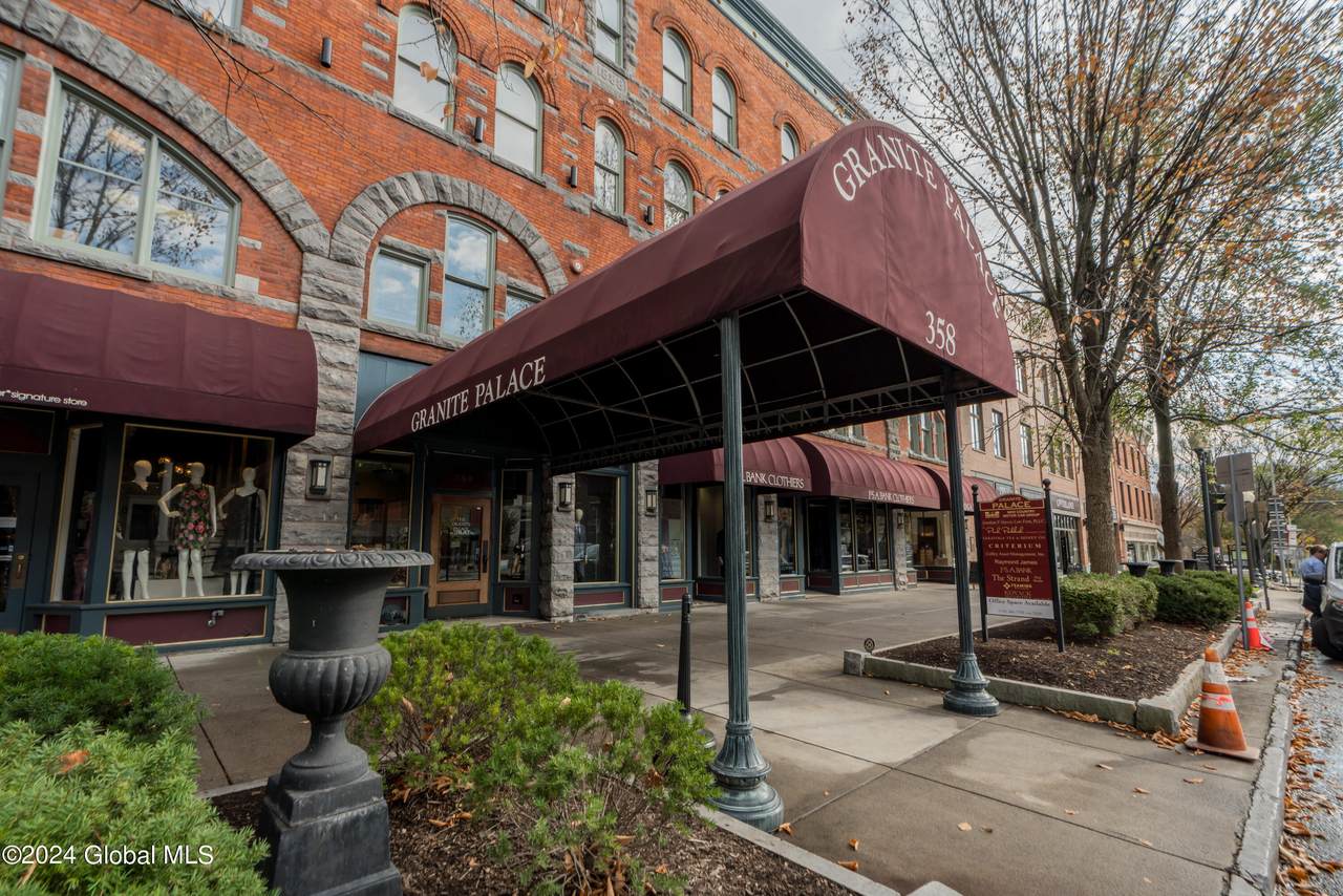 358 Broadway - Photo 1