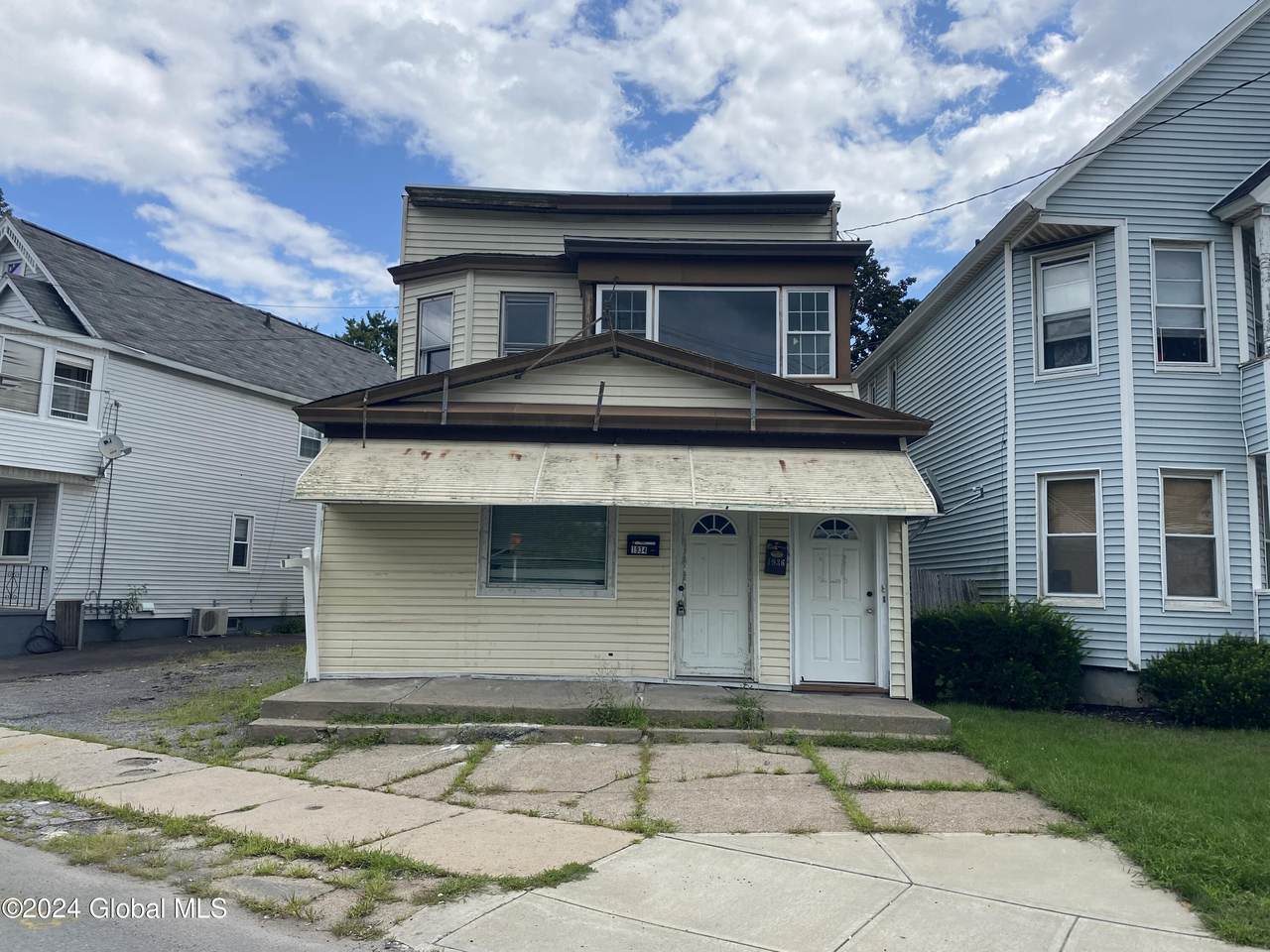 1936 Guilderland Avenue - Photo 1
