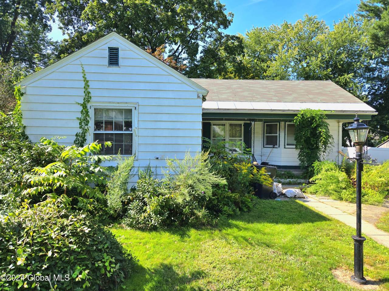 897 8th Avenue - Photo 1