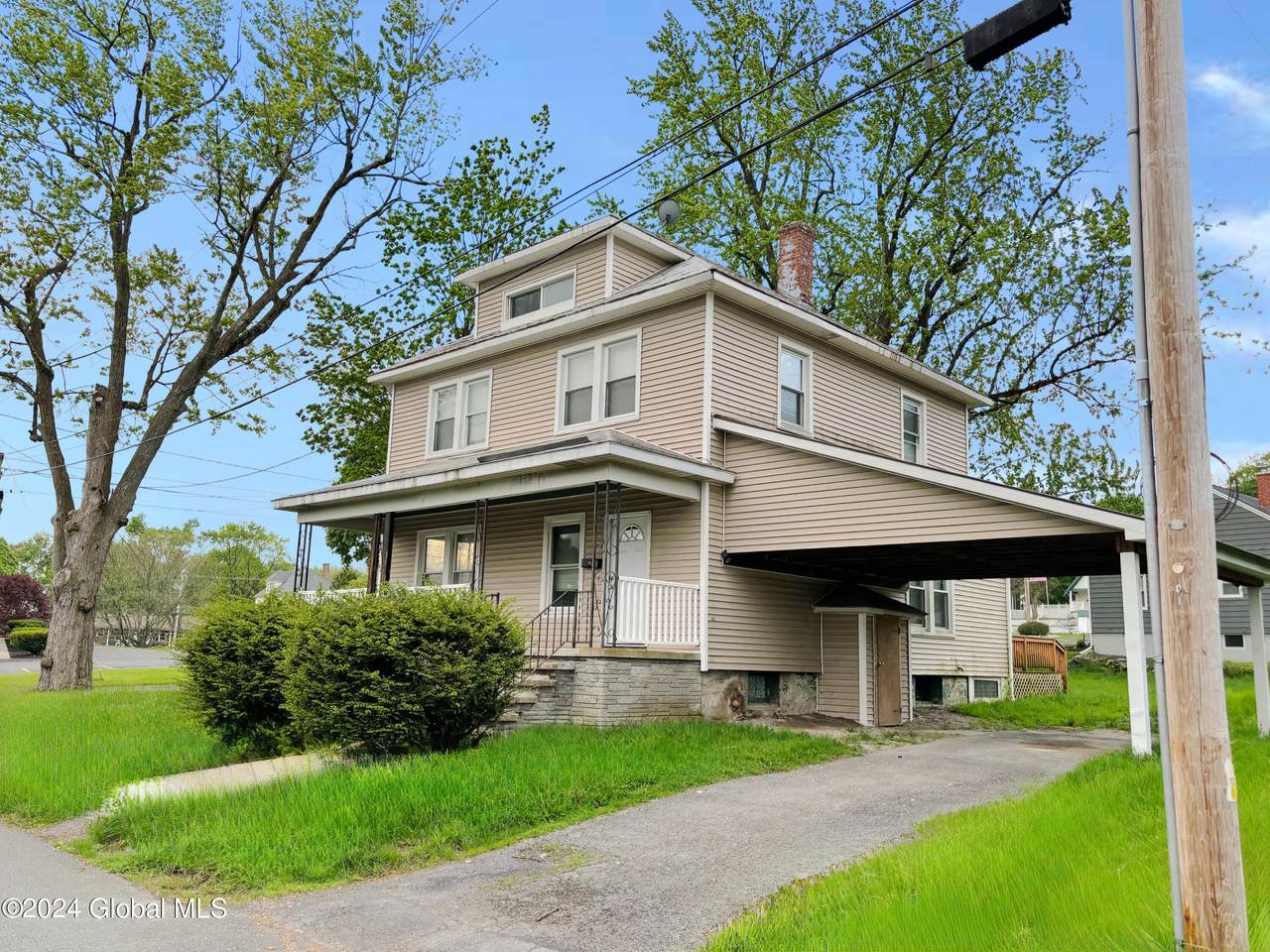 1 Schuyler Avenue - Photo 1