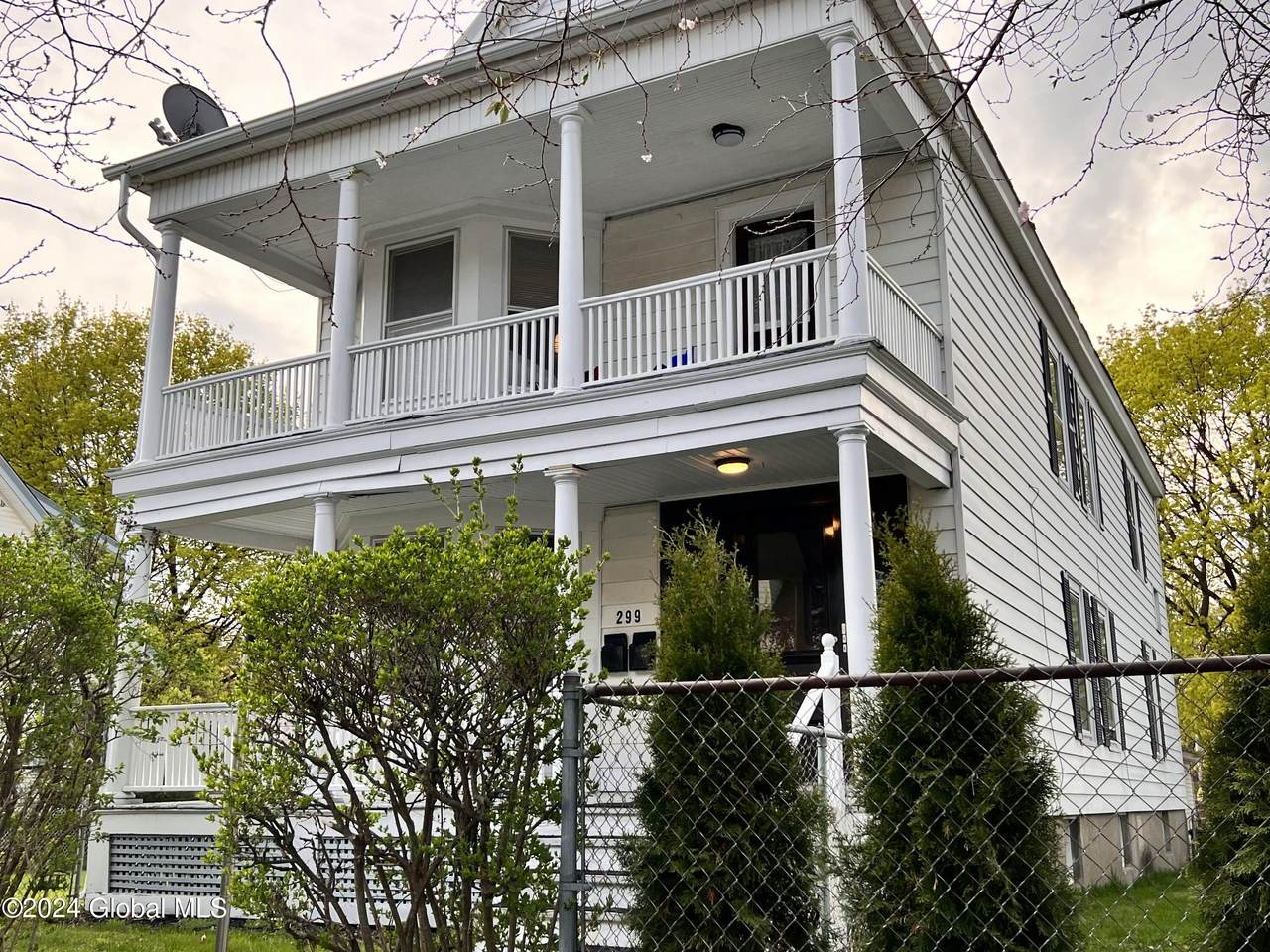 299 6th Avenue - Photo 1