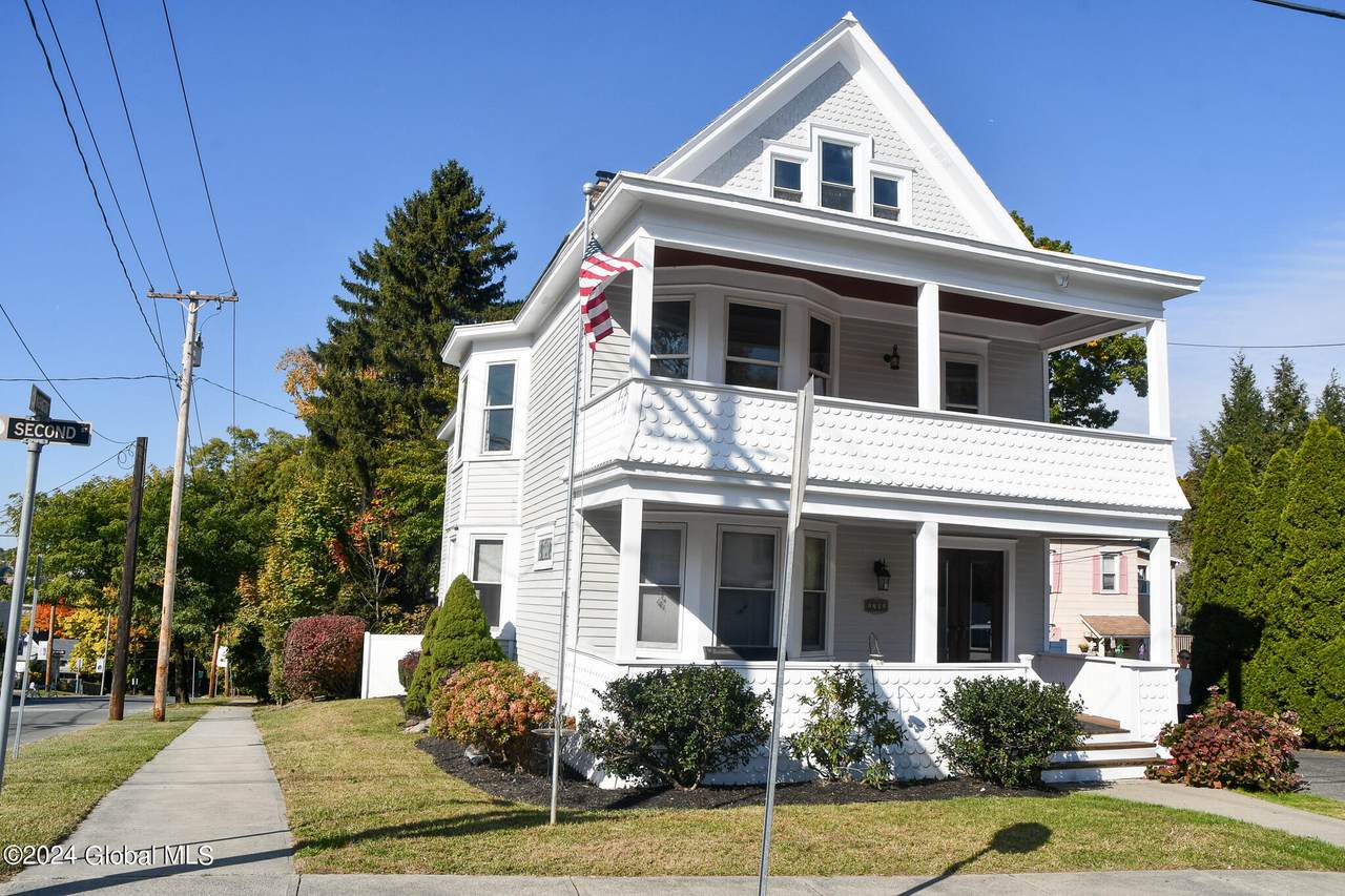 1701 2nd Street - Photo 1