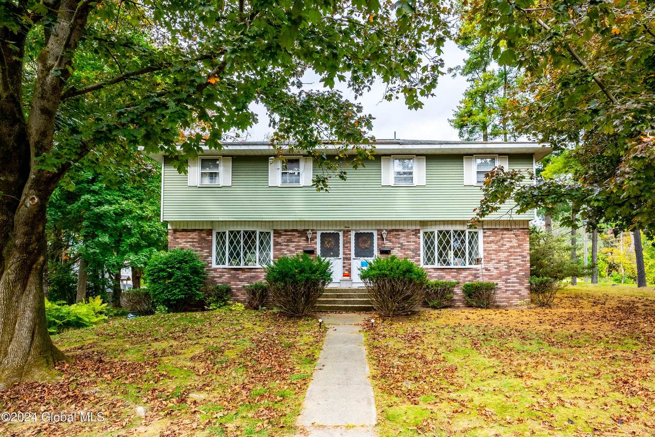 3 Woodbine Road - Photo 1