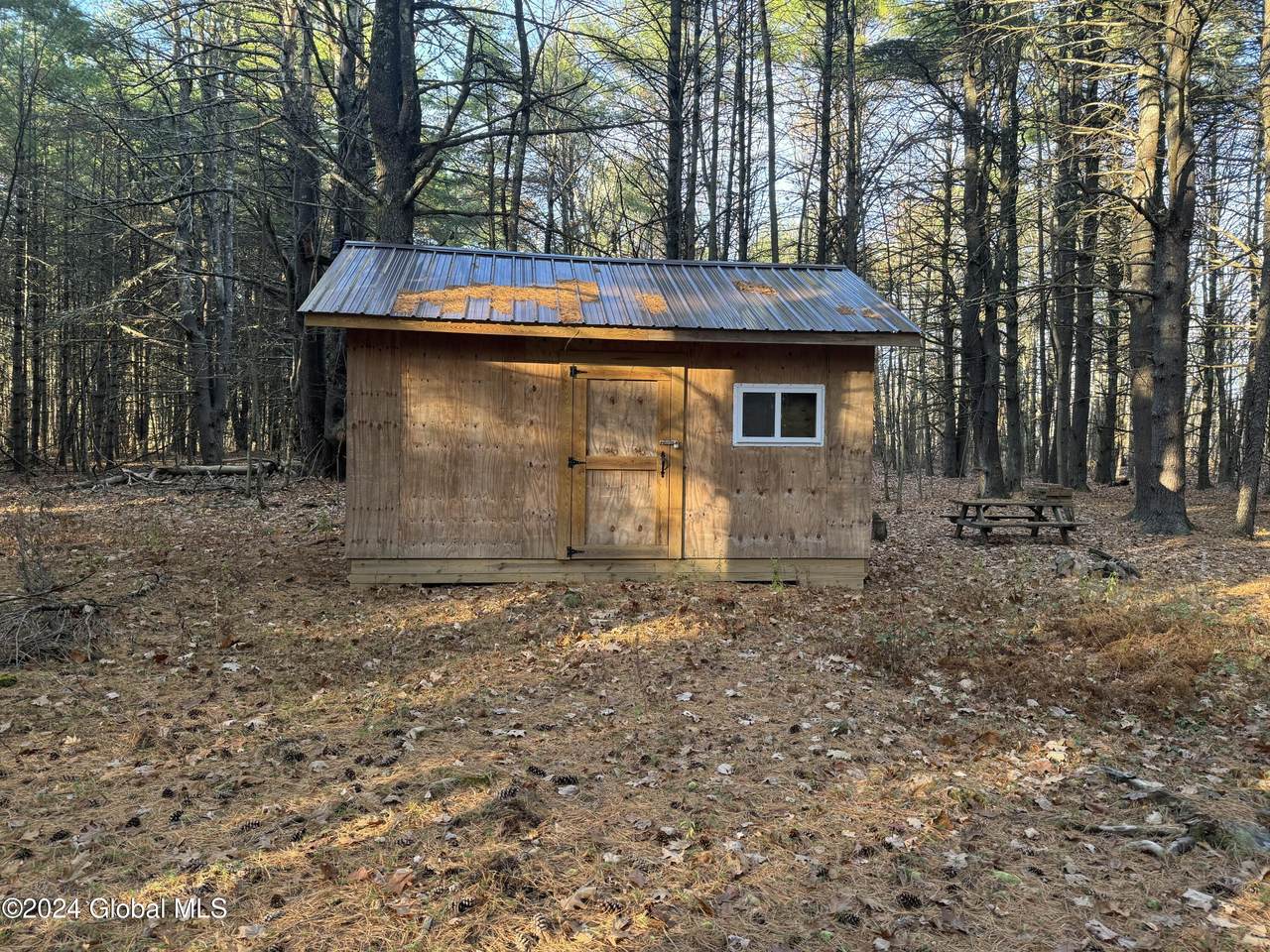 160 Featherbed Lane - Photo 1