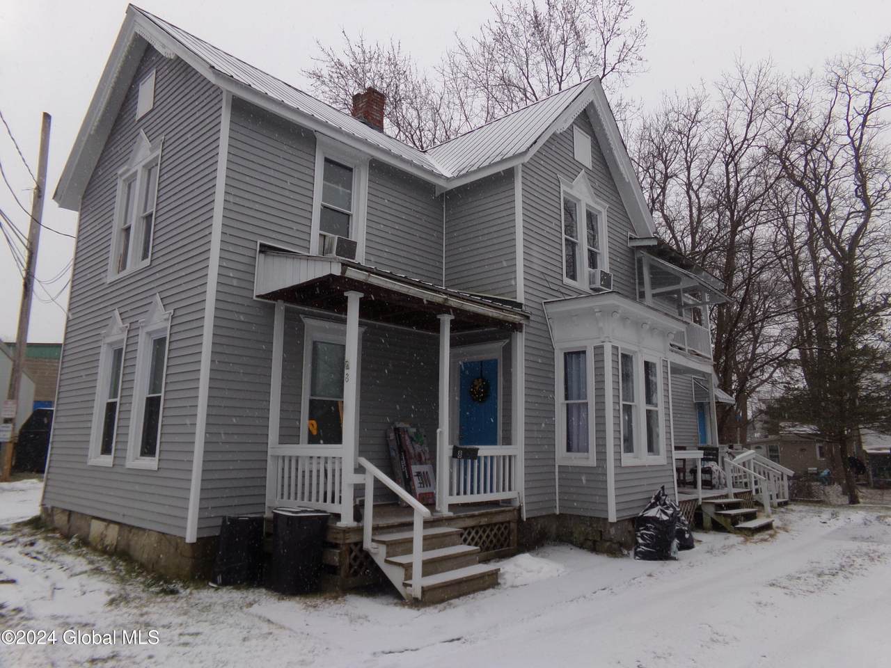 8 Court Street - Photo 1