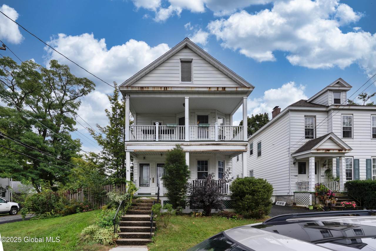 50 Sycamore Street - Photo 1