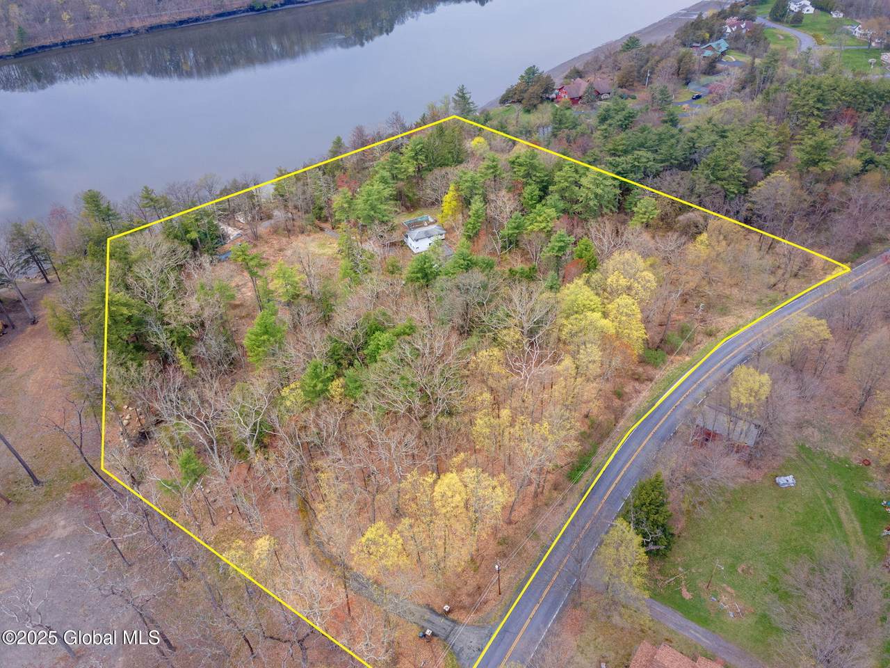 612 Riverview Road - Photo 1