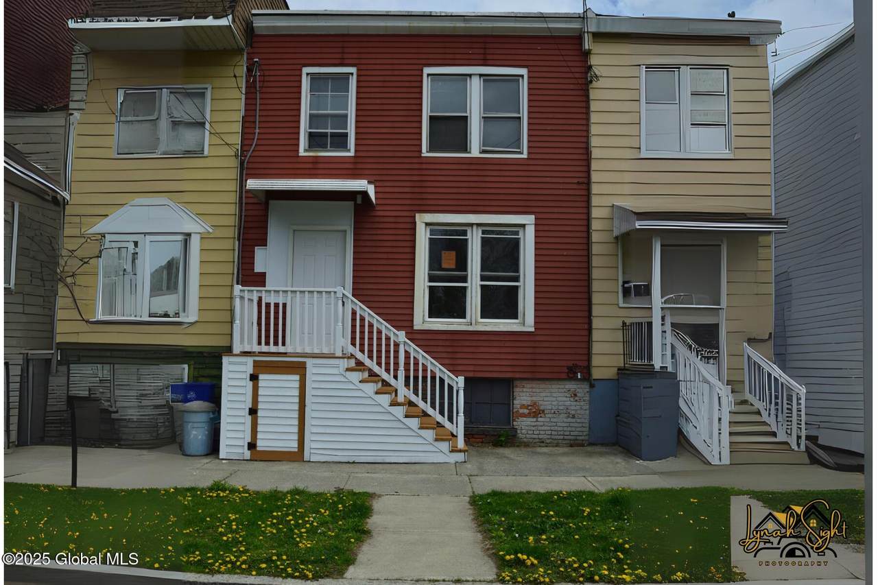 37 Nelson Avenue - Photo 1