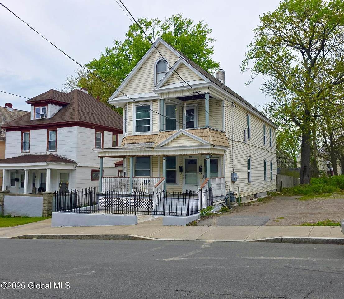 223-25 Furman Street - Photo 1