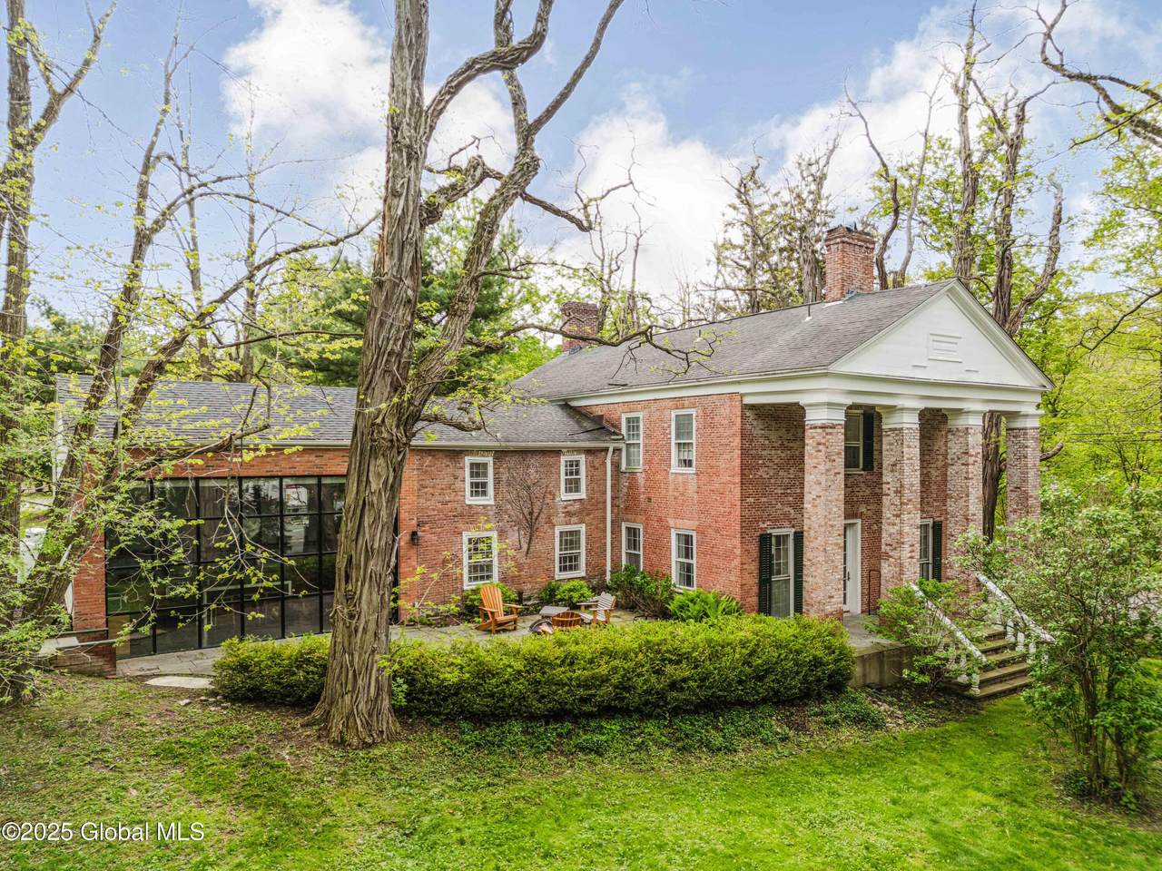 632 Albany Turnpike - Photo 1