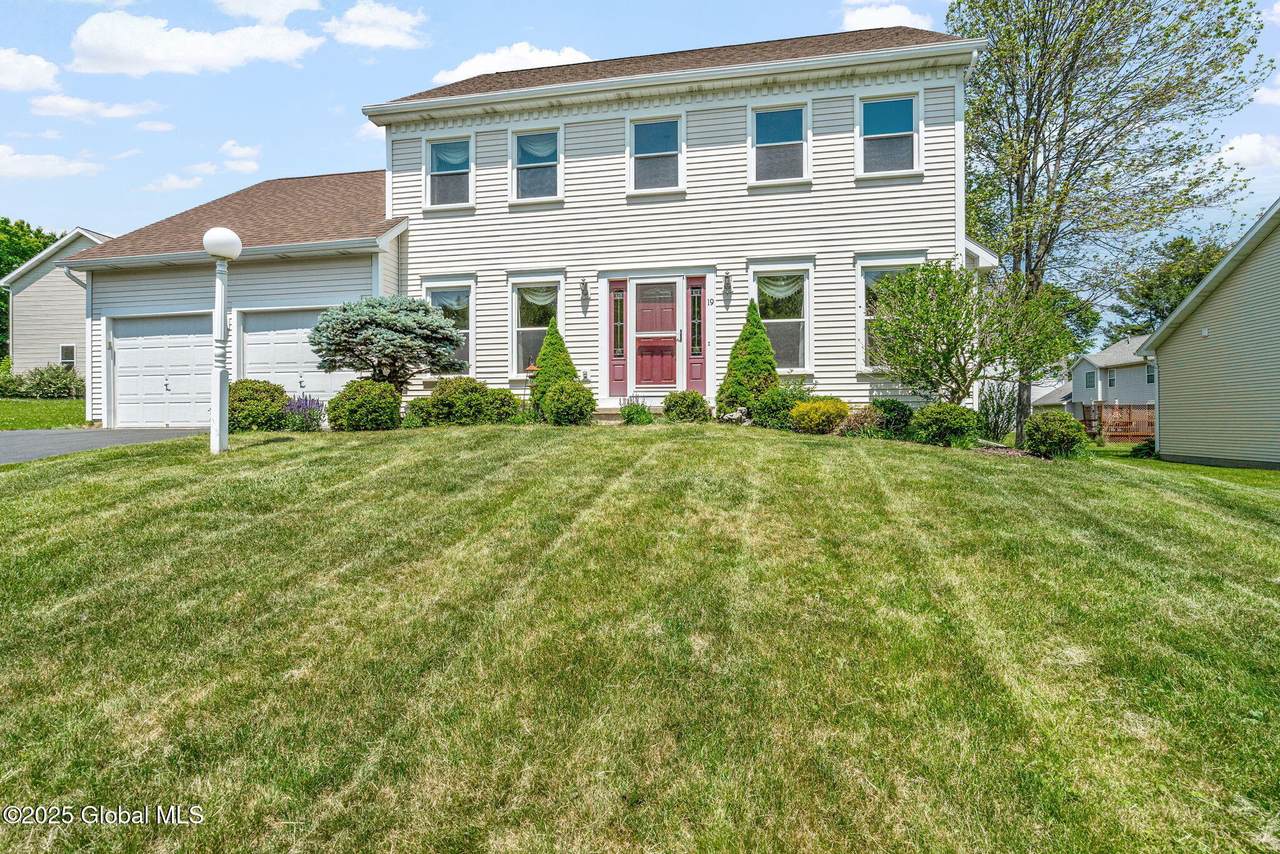 19 Runnel Drive - Photo 1