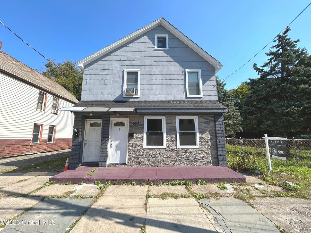 553 Mumford Street - Photo 1