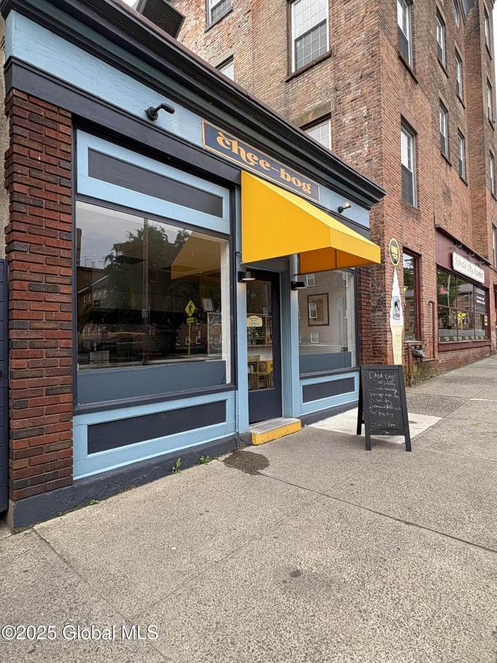 300 Ontario Street - Photo 1