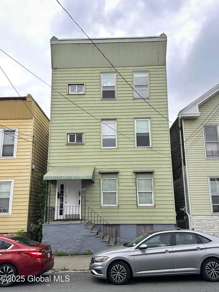 129 Main Street - Photo 1