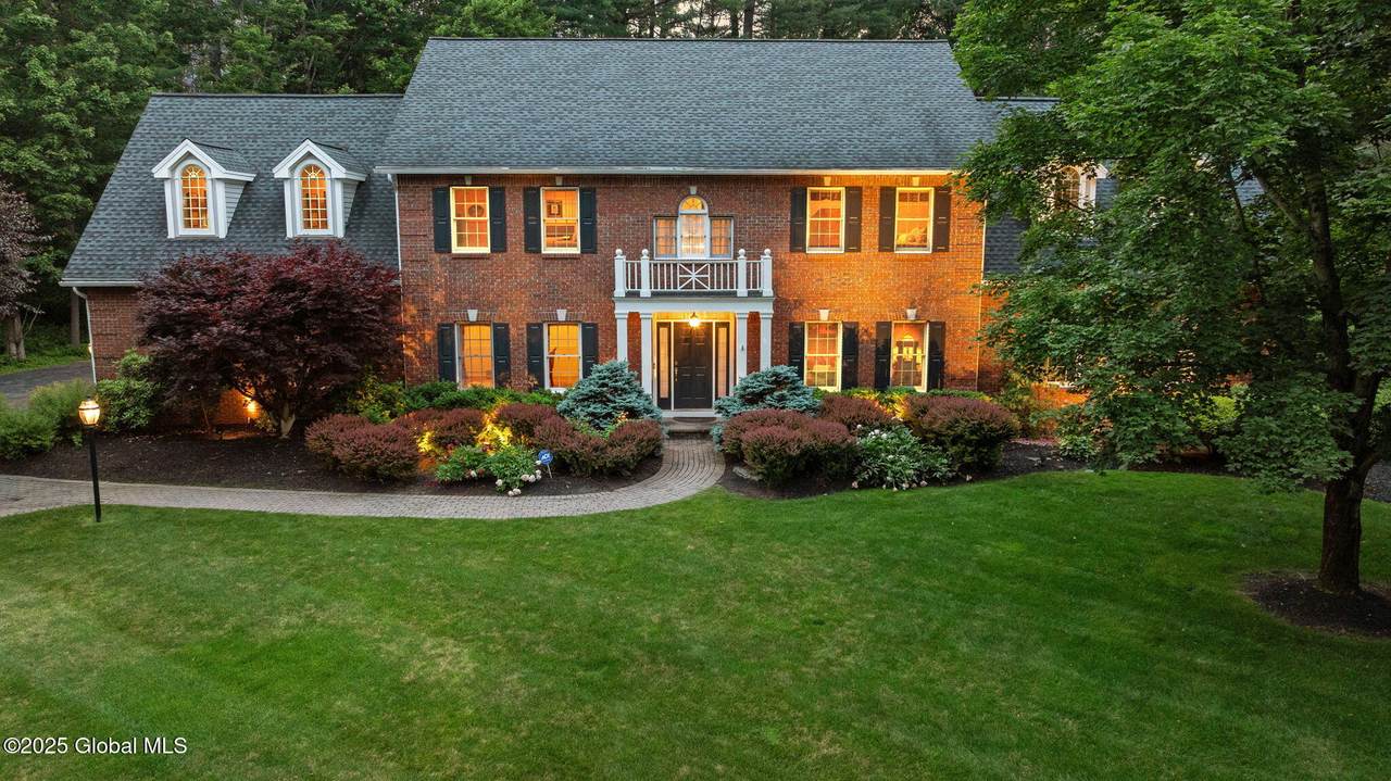 428 Ridgehill Road - Photo 1