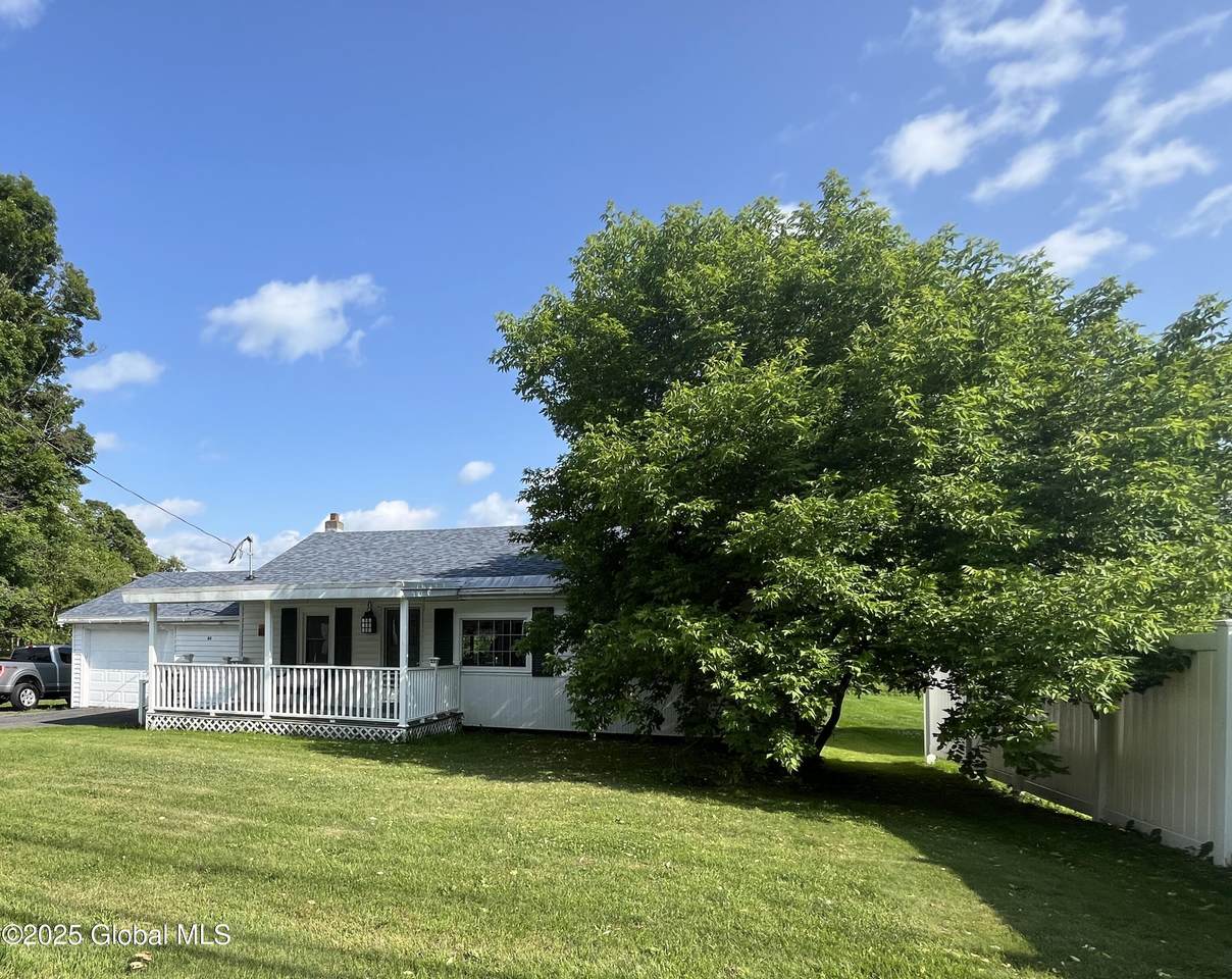 65 Broadway - Photo 1