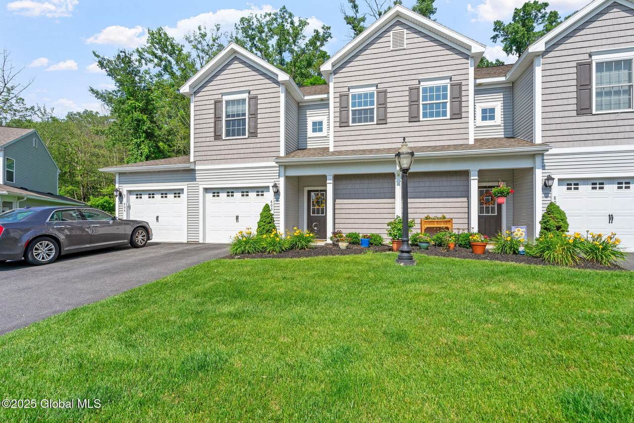 803 Grayson Place - Photo 1